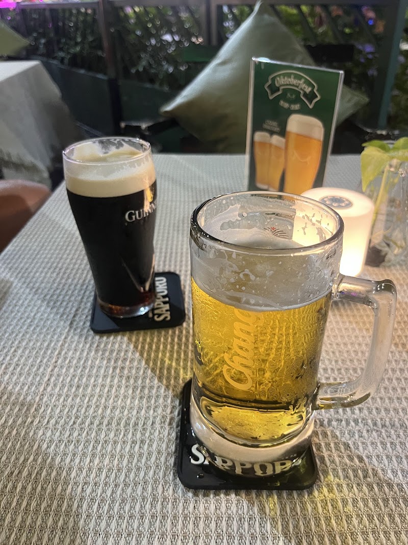 Mulligans Irish Bar | Khaosan road - Mulligans Irish Bar | Khaosan road 265 Thanon Khao San, Khwaeng Talat Yot, Khet Phra Nakhon, Krung Thep Maha Nakhon 10200, Thailand