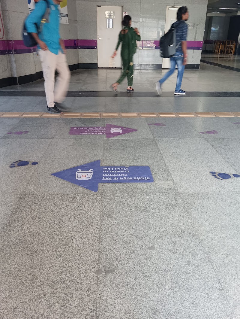 Delhi Metro - Delhi Metro Santushti Apartments, Nelson Mandela Marg, Pocket 6, Sector D, Vasant Kunj, New Delhi, Delhi 110070, India