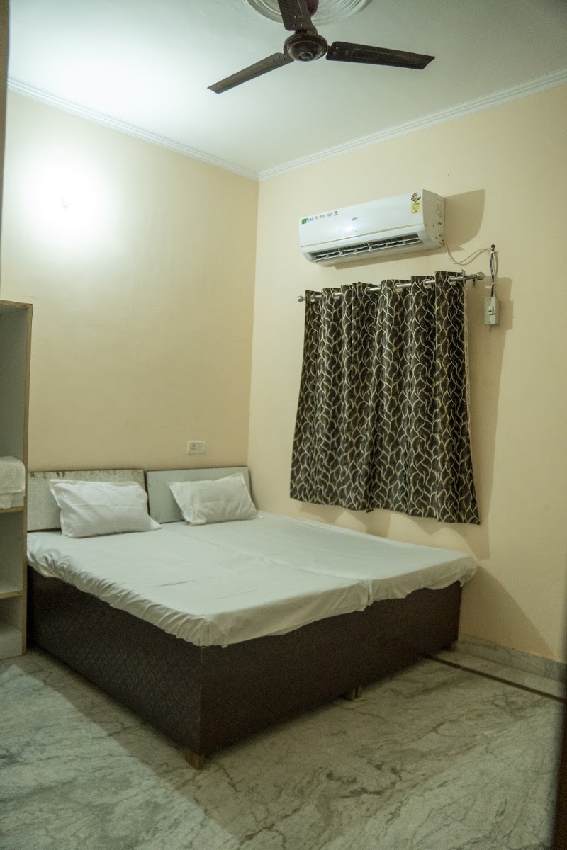 HOTEL ASTORIA ELITE - HOTEL ASTORIA ELITE, Neerav Nikunj, Bhawna Estate, 245/95, Sikandra-Bodla Rd, phase 1, Sikandra, Agra, Uttar Pradesh 282007, India