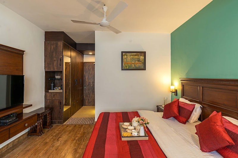 StayVista at Arncliff Villa in Mussoorie | 2 BHK Premium Holiday Home - StayVista at Arncliff Villa in Mussoorie | 2 BHK Premium Holiday Home F32M+H3, The Mall Road, Mussoorie, Uttarakhand 248179, India