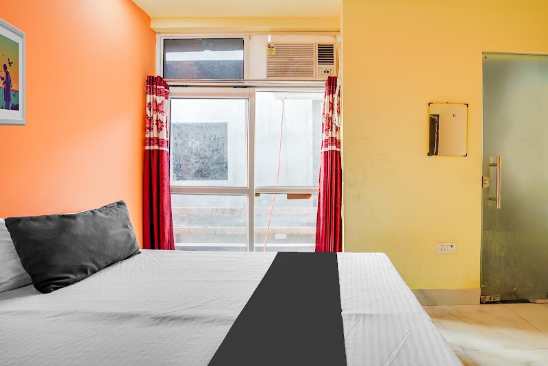 OYO Diamond Guest House - OYO Diamond Guest House Plot no.- 129, Nagla Road, Block B, Sector-81, Phase-2, Noida, Uttar Pradesh 201305, India