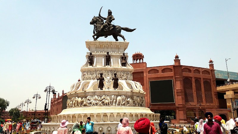 Near Golden Temple - Near Golden Temple, Atta Mandi, Katra Ahluwalia, Amritsar Cantt., Punjab 143006, India