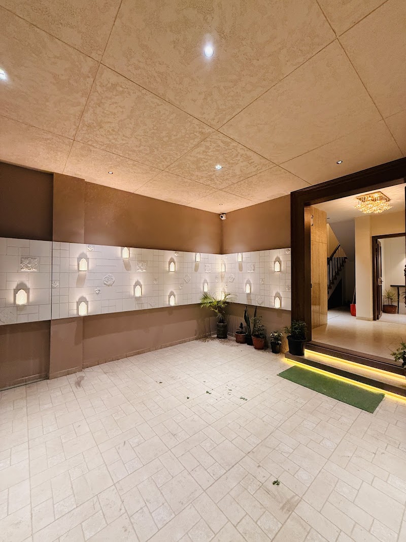 MANGALA HOME STAY - MANGALA HOME STAY 93-A, Vivekanand Colony, Sindhi Colony, Ujjain, Madhya Pradesh 456010, India