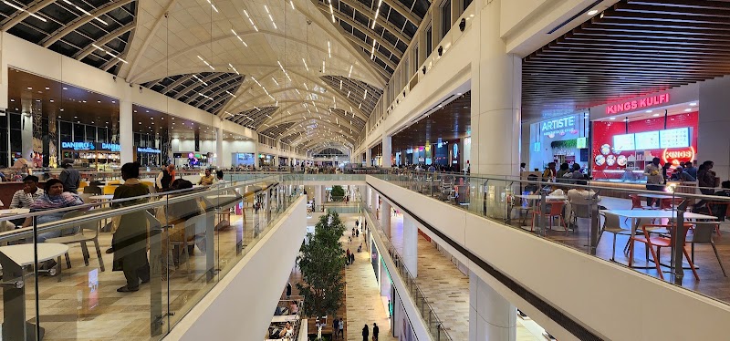 Lulu Mall, Lucknow - Lulu Mall, Lucknow 2T-5, Amar Shaheed Path, Golf City, Sector B Ansal API, IBB, Lucknow, Uttar Pradesh 226030, India