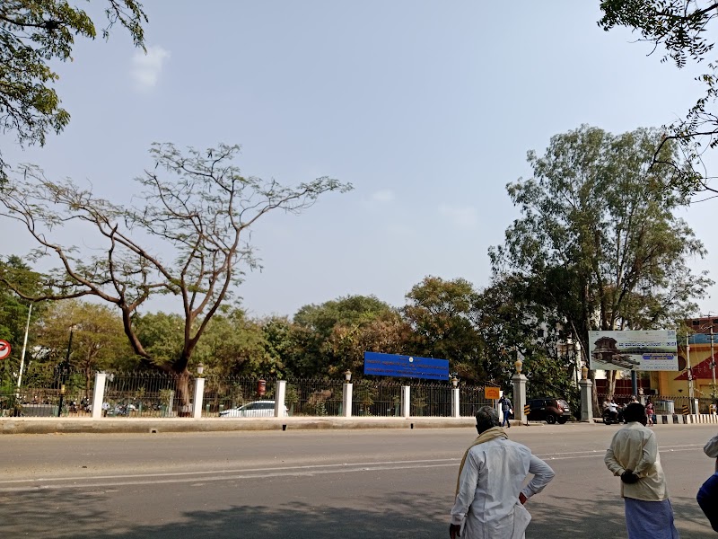 Vijayanagara Deputy Commissioner Office - Vijayanagara Deputy Commissioner Office, Dam Rd, Hosapete, Karnataka 583225, India