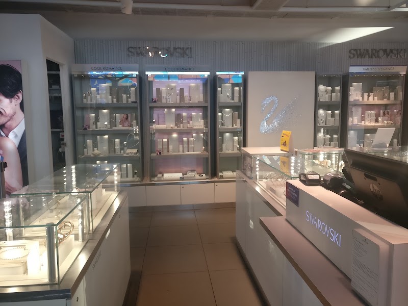 Swarovski - Swarovski H479+3QH, Rd to new Domestic Terminal 1D, Indira Gandhi International Airport, New Delhi, Delhi 110037, India