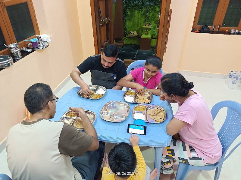 Abhi Homestay Hampi - Abhi Homestay Hampi HNo 96, Hampi Rd, 2nd ward, Kadirampura, Karnataka 583239, India