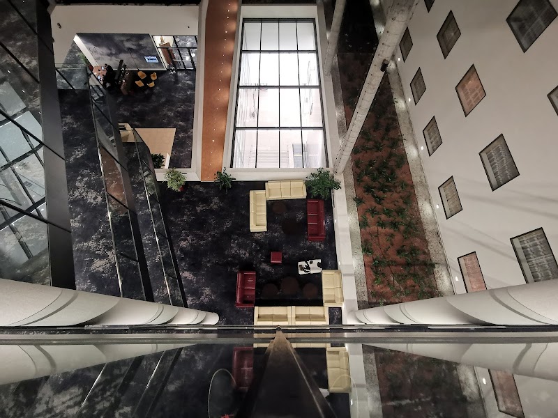 Courtyard by Marriott Prague Airport - Courtyard by Marriott Prague Airport, Aviatická 1092/8, 161 00 Praha-Praha 6, Czechia