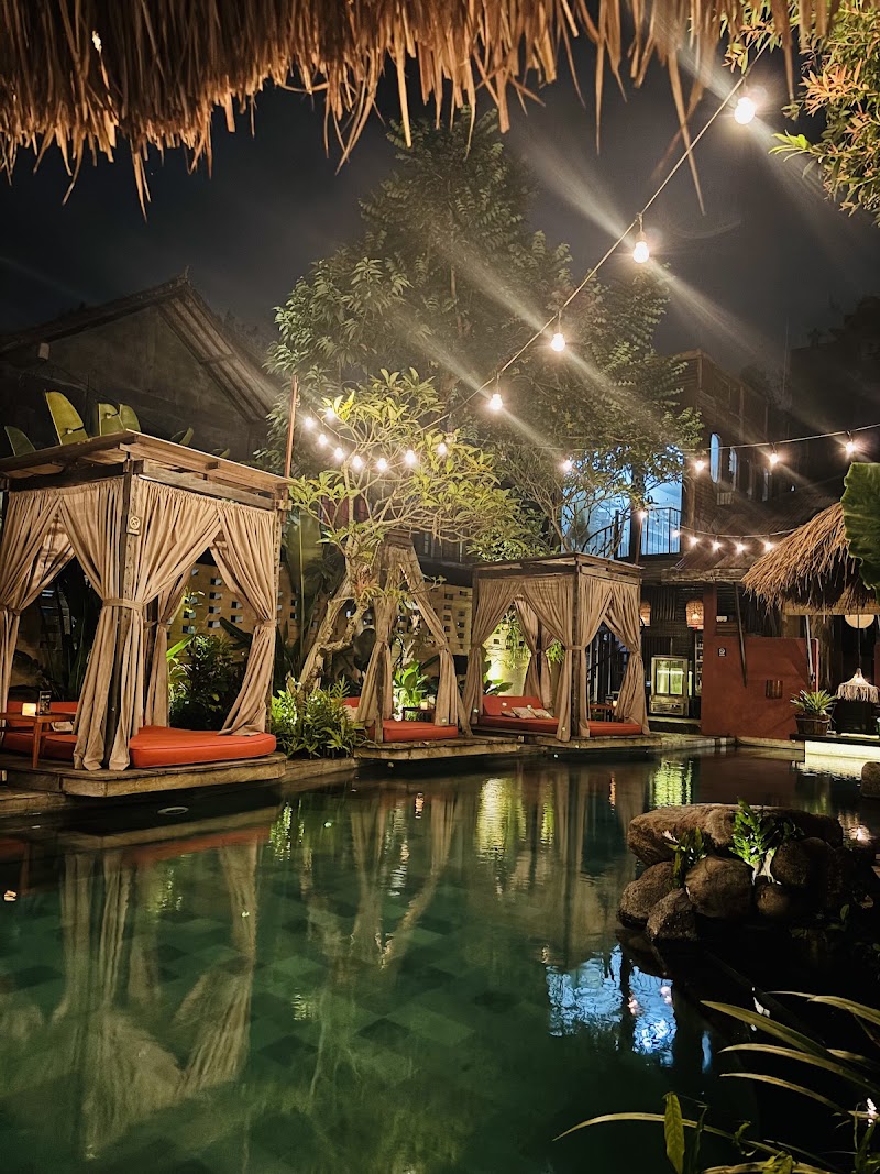 Folk Pool & Gardens - Folk Pool & Gardens, Jl. Monkey Forest, Ubud, Kecamatan Ubud, Kabupaten Gianyar, Bali 80571, Indonesia