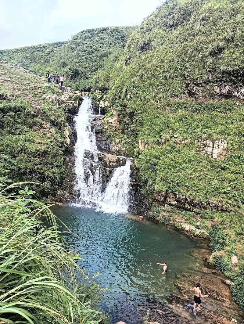 Rapleng Canyon Waterfall - Rapleng Canyon Waterfall, FW5J+2QG, Rapleng, Meghalaya 793015, India