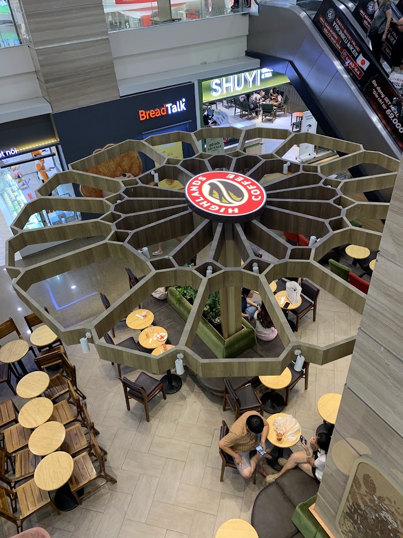 Highlands Coffee Vincom B3 - Highlands Coffee Vincom B3, 70, 72 Lê Thánh Tôn, Sài Gòn, Hồ Chí Minh, Vietnam