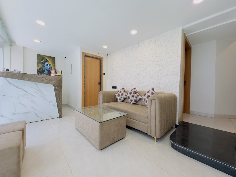 HOTEL SHARDA INN - HOTEL SHARDA INN 117, AMBA PRASAD TIWARI MARG, near KANCH KA JAIN MANDIR, Daulat Ganj, Nagori Mohalla, GHEE MANDI, DAULATGANJ, Ujjain, Madhya Pradesh 456006, India