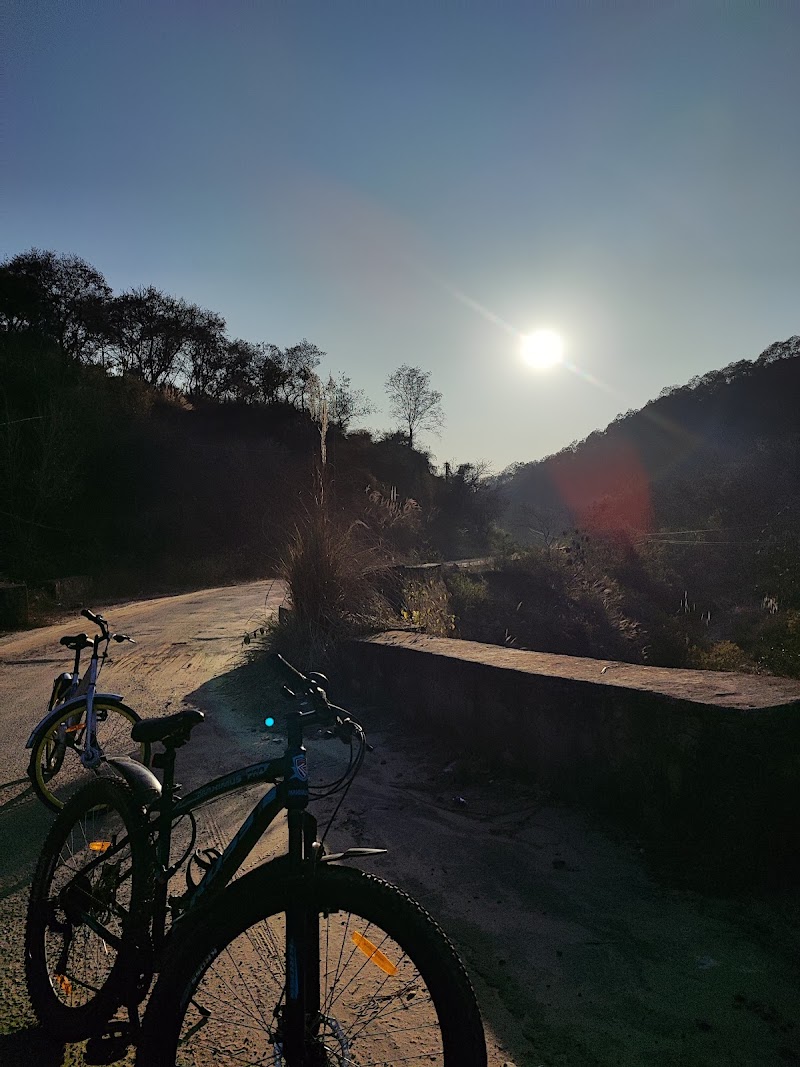 Khera Sunset Point - Khera Sunset Point RVC9+WPH, Baddi Rd, Khera, Gariran, Haryana 134102, India