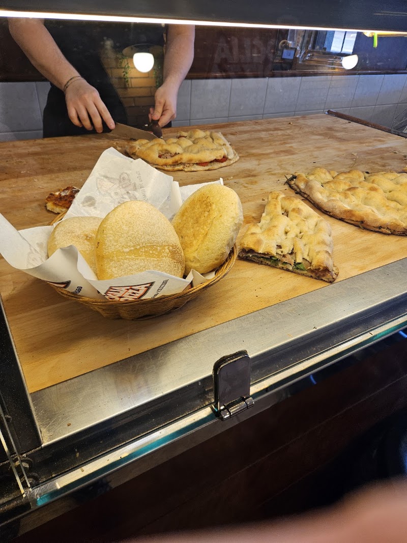 Voglia di Pizza - Voglia di Pizza, Via Cina, 346, 00144 Roma RM, Italy