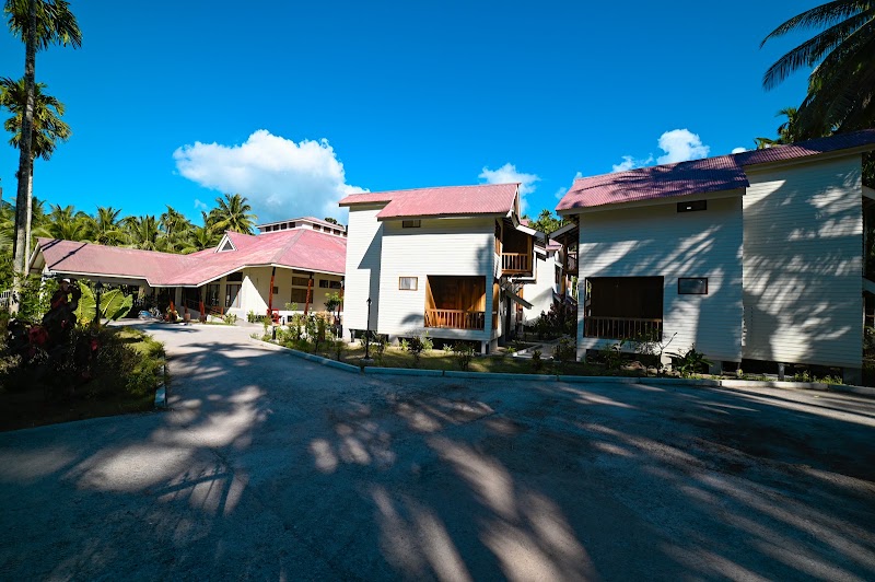 Bowfins Resorts