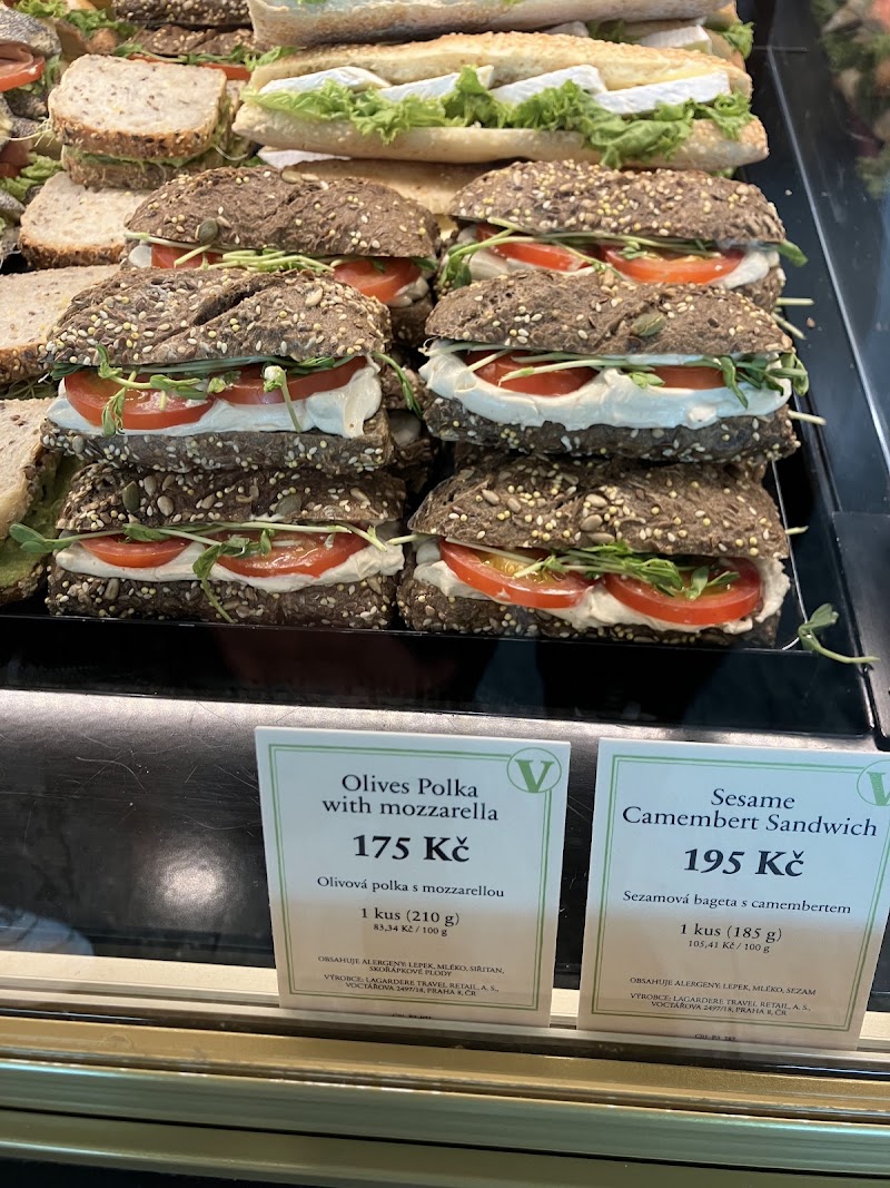 Paul - Paul, 61007, Aviatická, 160 00 Praha 6, Czechia