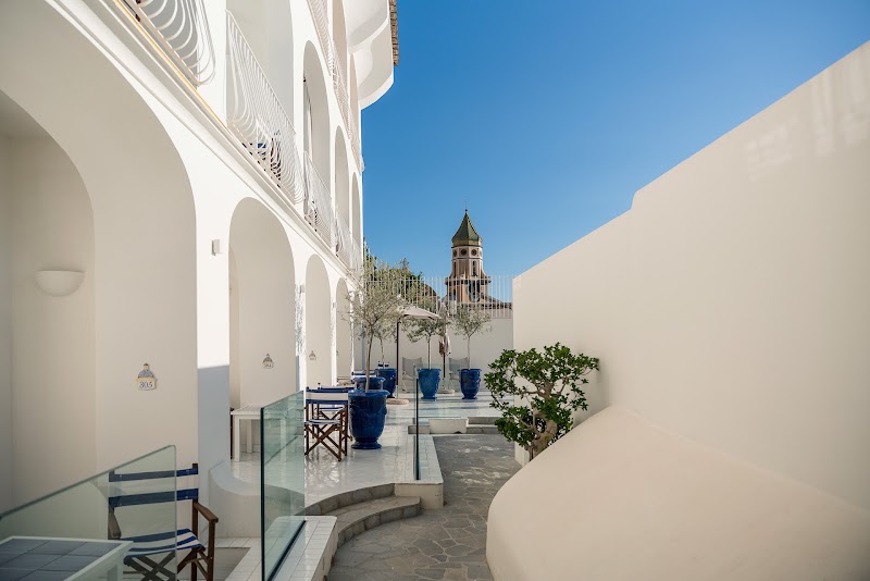 Hotel Tramonto d Oro