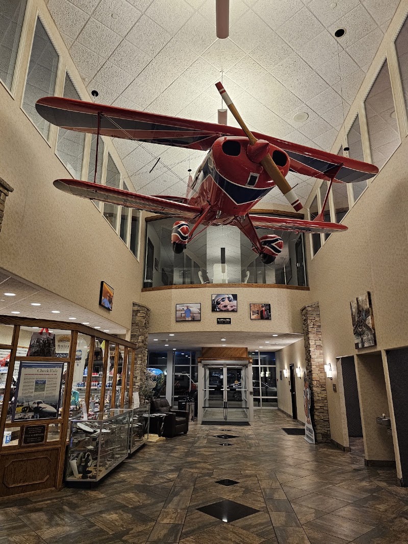 The Grille at Runways - The Grille at Runways, 18421 Henson Blvd, Hagerstown, MD 21742, USA