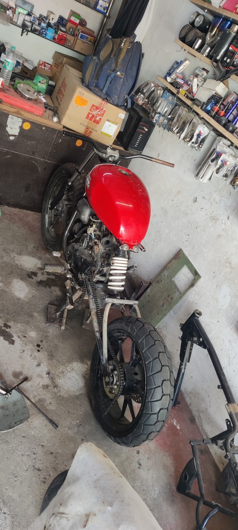 Megh Custom Motorcycle - Megh Custom Motorcycle, Gairej line, Station Road, Sindhi Colony, Durg, Chhattisgarh 491001, India