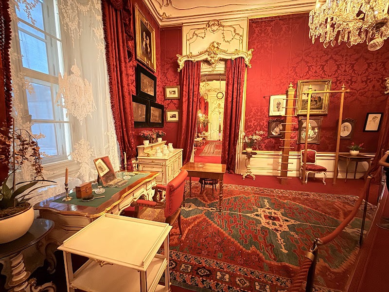 Sisi Museum - Sisi Museum Michaelerkuppel, 1010 Wien, Austria