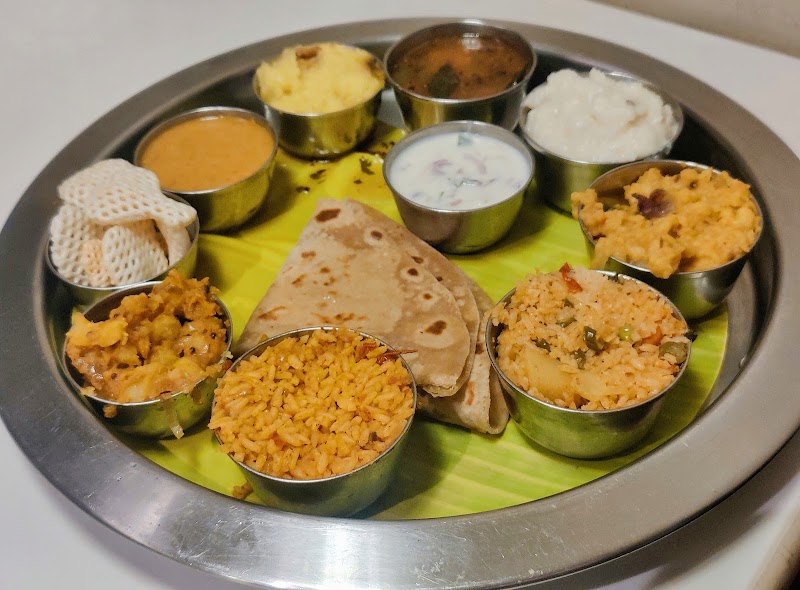 Lakshmi Illam Restaurant - Lakshmi Illam Restaurant 72A, Commercial Rd, Upper Bazar, Ooty, Tamil Nadu 643001, India