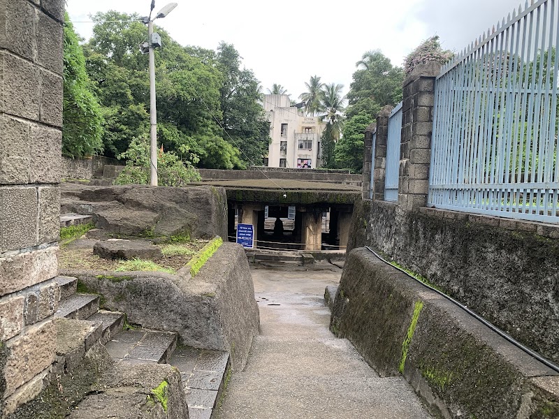 Pataleshwar Shiv Temple, Jangali Maharaj Road - Pataleshwar Shiv Temple, Jangali Maharaj Road GVG2+J5G, Jangali Maharaj Rd, Shivajinagar, Pune, Maharashtra 411005, India