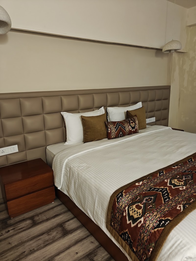 Ahuja Residency SAGE - Ahuja Residency SAGE 4, Shivalik Rd, Shivalik Enclave, Navjeevan Vihar, Malviya Nagar, New Delhi, Delhi 110017, India
