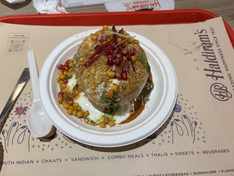 Haldiram's - The Railway Coach Restaurant, Pune - Haldiram's - The Railway Coach Restaurant, Pune Platform No. 6, Side, Circulating Area, PUNE RAILWAY STATION, Tadiwala Rd, near DRM Office, Sangamvadi, Pune, Maharashtra 411001, India