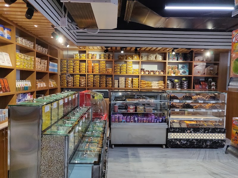 Mubarak Mall/Mubarak Hyper Market - Mubarak Mall/Mubarak Hyper Market, Thomas Colony, Junglighat, Sri Vijaya Puram, Andaman and Nicobar Islands 744103, India