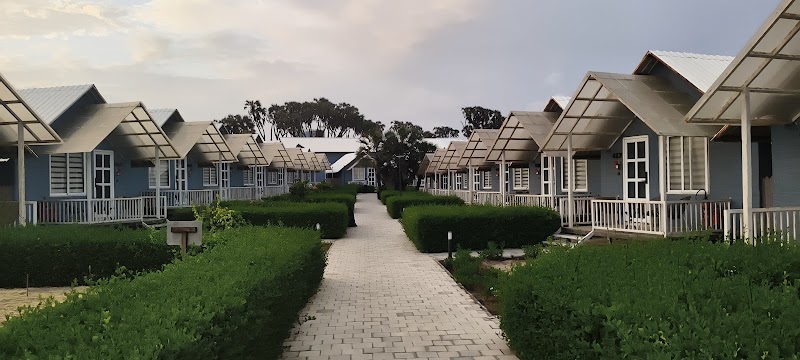 Praveg Beach Resort, Nagoa, Diu
