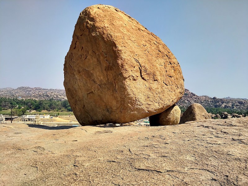 Sri Guddada Moola Virupaksha Gudi - Sri Guddada Moola Virupaksha Gudi 8FP5+2WP, Hampi, Karnataka 583239, India