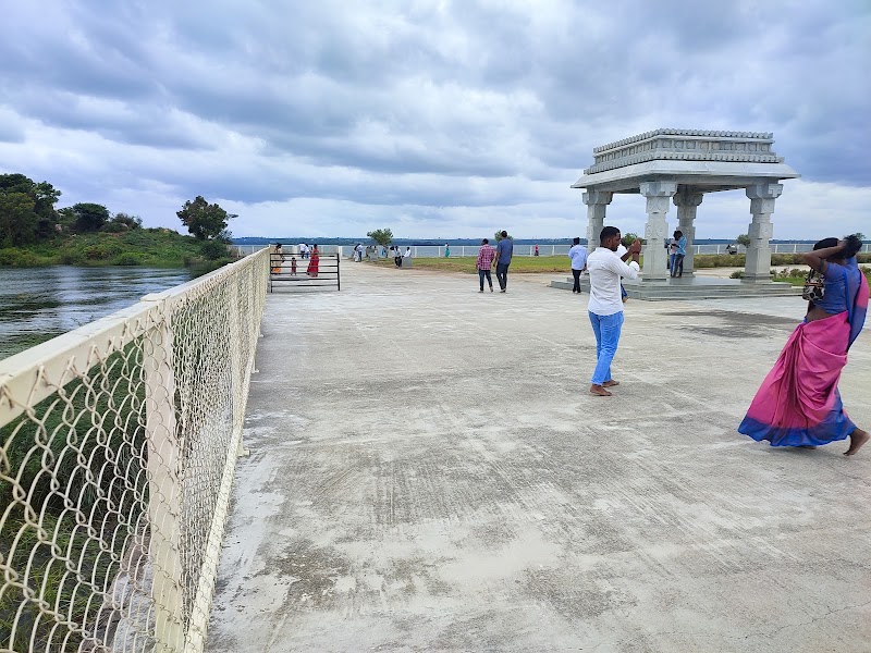 KRS North Back Water - KRS North Back Water, Krishnaraja Sagara Reservoir, Kannambadi, Karnataka 571130, India