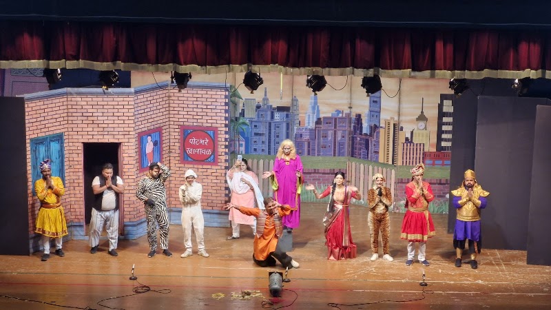 PRABHODHANKAR THAKREY NATYAMANDIR - PRABHODHANKAR THAKREY NATYAMANDIR Prabodhankar Thackeray Natya Mandir Parking, premises, Sodawala Ln, Krishna Nagar, Shanti Nagar, Borivali West, Mumbai, Maharashtra 400092, India