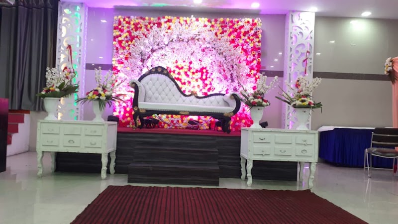 LOTUS HOTEL - LOTUS HOTEL, VVJG+5MW Dwarikadish mandir, near, Eidgah Rd, Kashipuri, Roorkee, Uttarakhand 247667, India