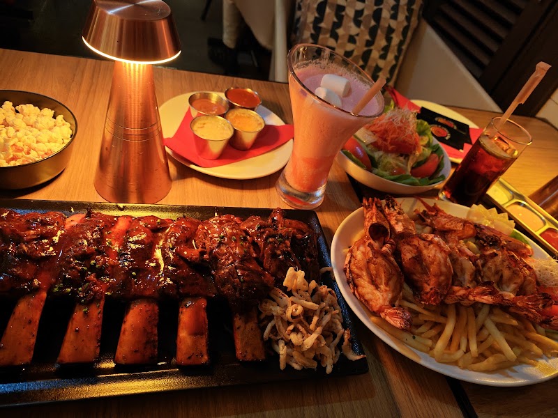 Hurricane's Grill & Bar The Beach - Hurricane's Grill & Bar The Beach Al Mamsha Street The Beach - مرسى دبي - مساكن شاطئ جميرا - دبي - United Arab Emirates