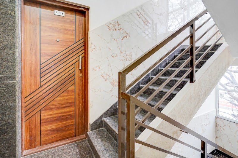 Super Townhouse by OYO Marathahalli Near Sri Nagalingeshwar Swamy Temple Formerly Hotel Avenue - Super Townhouse by OYO Marathahalli Near Sri Nagalingeshwar Swamy Temple Formerly Hotel Avenue, Property No.100, Situated at Presently known as ASHWATHNAGAR, Hobli, Varthur, presently, Munnekolala, Bengaluru, Karnataka 560037, India