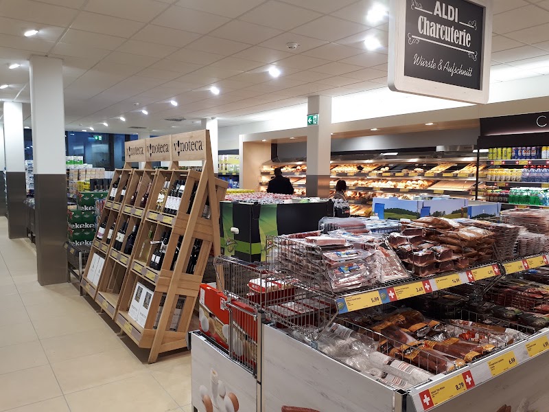 ALDI SUISSE - ALDI SUISSE, Hohlstrasse 473, 8048 Zürich, Switzerland