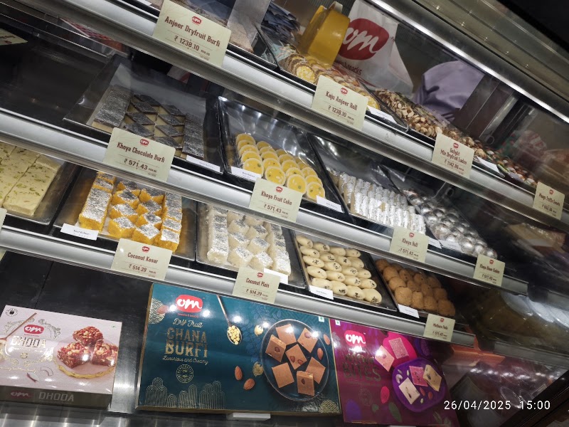 OM Sweets, Sector 57, Gurugram - OM Sweets, Sector 57, Gurugram UG - 10 & 11, Hong Kong Bazaar, UG 14, Block F, Sushant Lok 2, Sector 57, Gurugram, Haryana 122011, India