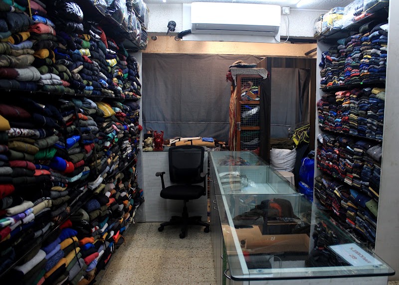 Aura The Hub extd - Aura The Hub extd, 15th Rd, Pali Village, Bandra West, Mumbai, Maharashtra 400050, India