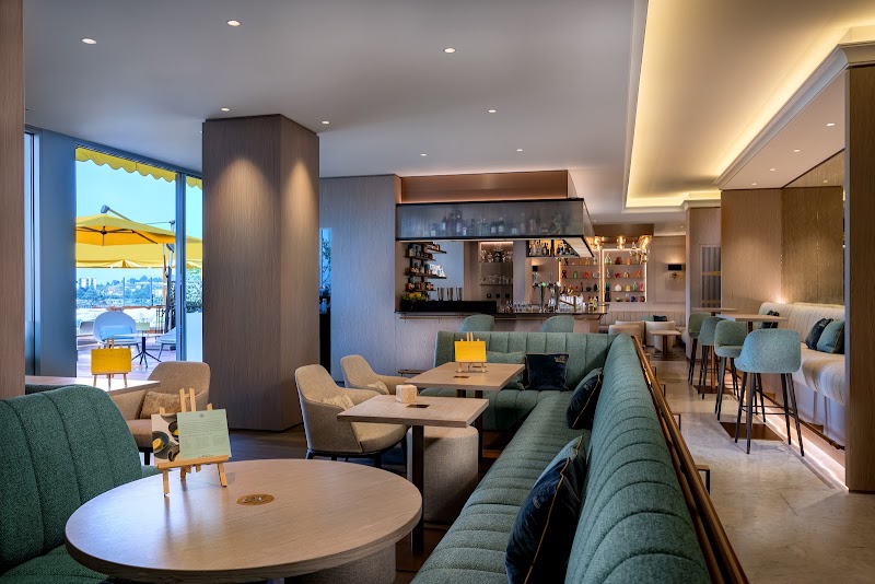 45 Bar - 45 Bar Av. des Alpes 45, 1820 Montreux, Switzerland