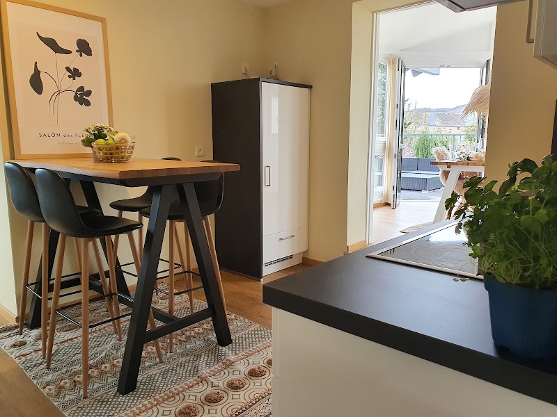 Mosel Wine Region Holiday House with Garden, Terrace, BBQ and Free Parking up to 9 persons - Mosel Wine Region Holiday House with Garden, Terrace, BBQ and Free Parking up to 9 persons, Bergfried 20, 54486 Mülheim an der Mosel, Germany