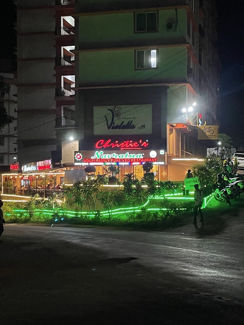 Navratna Udupi Veg Restaurant - Dabolim - Navratna Udupi Veg Restaurant - Dabolim, 9RRX+G87, Holy Cross Colony, Dabolim, Ijorshi, Goa 403711, India