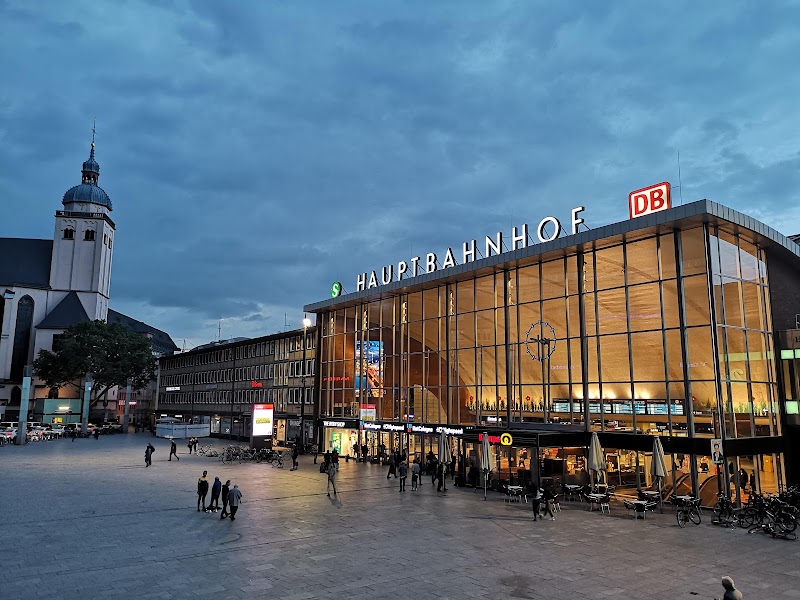 Köln Hauptbahnhof - Köln Hauptbahnhof Trankgasse 11, 50667 Köln, Germany
