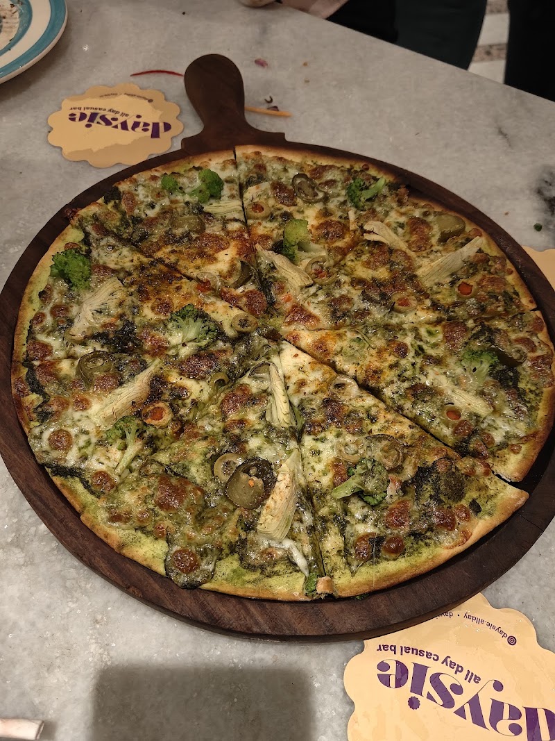 Daysie (MG Road) : All Day Casual Bar - Daysie (MG Road) : All Day Casual Bar Ground Floor, No. 18, Ramanashree Arcade, Mahatma Gandhi Rd, Craig Park Layout, Ashok Nagar, Bengaluru, Karnataka 560001, India