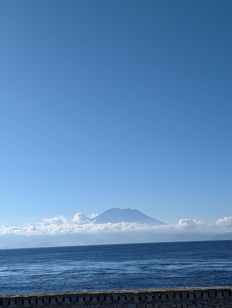 Sampalan Beach - Sampalan Beach, Batununggul, Nusa Penida, Klungkung Regency, Bali 80771, Indonesia