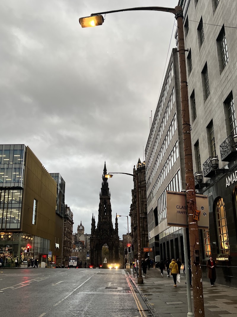St Andrew Square - St Andrew Square, Edinburgh EH1 3DQ, UK