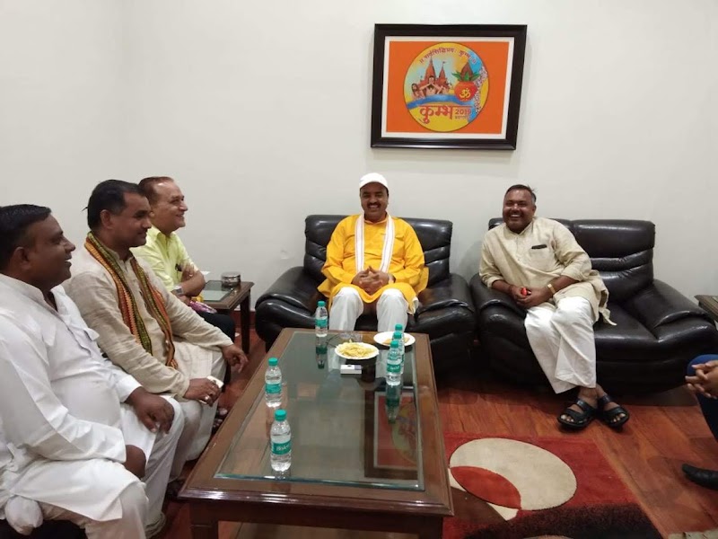 Vishva Hindu Parishad - Vishva Hindu Parishad, Kesar Bhawan, 27, Panna Lal Rd, Darbhanga Colony, George Town, Prayagraj, Uttar Pradesh 211002, India