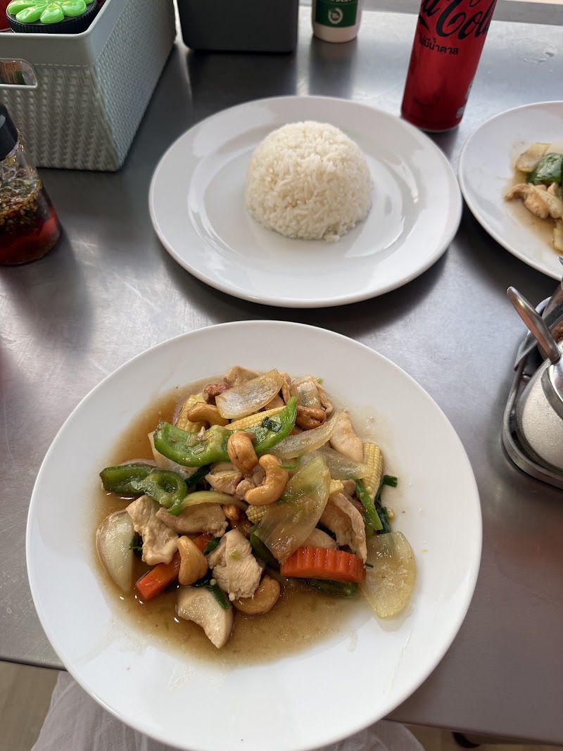 Mae Haad Seafood - Mae Haad Seafood 3RMF+CJQ, Ko Tao, Ko Pha-ngan District, Surat Thani 84280, Thailand