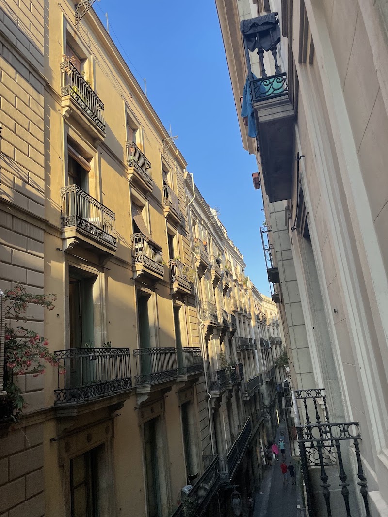 Hostal Quartier Gothic - Hostal Quartier Gothic, Carrer d'Avinyó, 42, FIRST FLOOR, Ciutat Vella, 08002 Barcelona, Spain