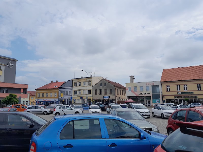 Parkoviště Náměstí T. G. Masaryka - Parkoviště Náměstí T. G. Masaryka, 534 01 Holice-Holice v Čechách, Czechia